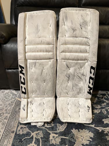 Used 30" CCM Extreme Flex E3.5 Goalie Leg Pads