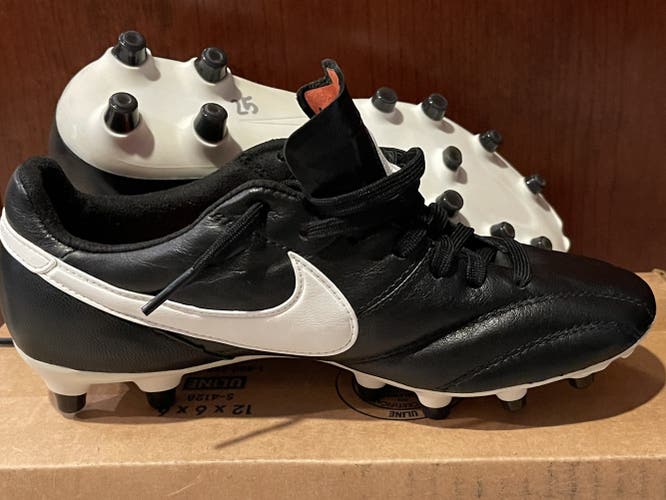 Black Men's Size 4.5 (Women's 5.5) Nike Premier II FG Cleats