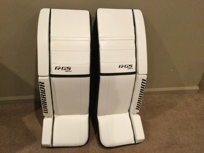 Goalie Leg Pads New 33" Warrior Ritual G5