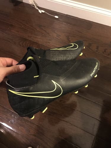 Nike Phantom Venom Elite FG Cleats