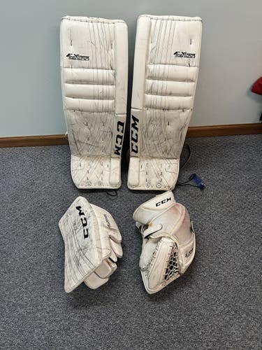 Ccm goalie pads