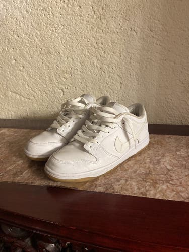 Nike Dunk Low Gum Bottom Mens 9.5 (Womens 10.5)