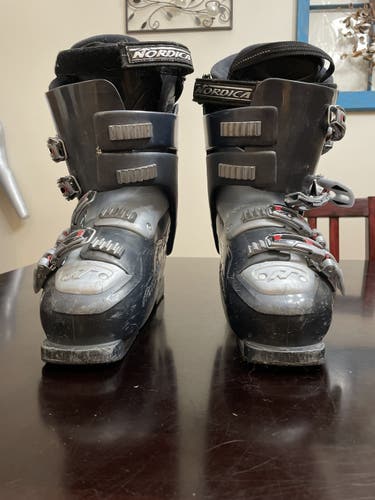 Unisex Nordica Easy move Ski Boots