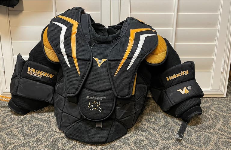 Used Large Vaughn Pro Stock Velocity V6 Goalie Chest Protector