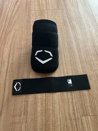 BRAND NEW Senior EvoShield Elbow Protection Elbow Guard