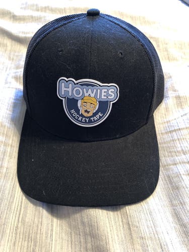 NWT howies hockey SnapBack hat black