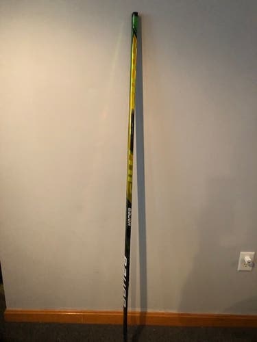 Hockey Stick Senior New Left Hand Bauer Supreme UltraSonic Toe Pattern