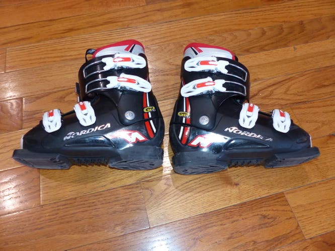 Used Nordica Boots 215 Mp - J03 Downhill Ski Boys Boots