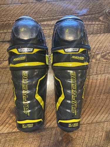 Used Bauer Supreme S29 Shin Pads