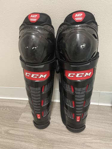 CCM U+ 12LE Shin Pads