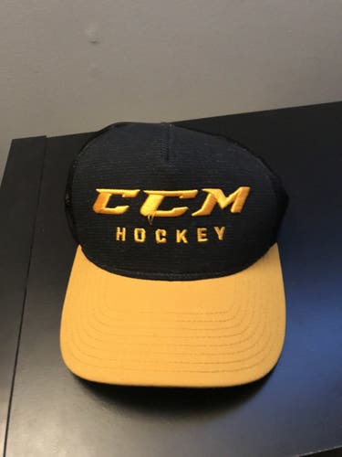 Michigan Tech Hockey Hat