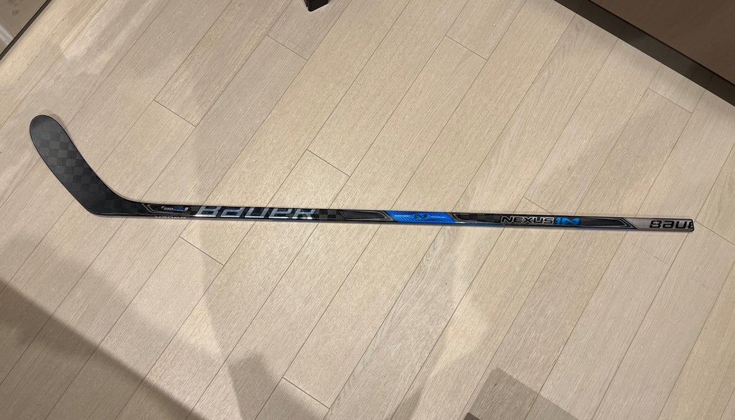 Bauer Nexus 1N Custom P90TM 82 Flex Right Grip Pro Stock Stick