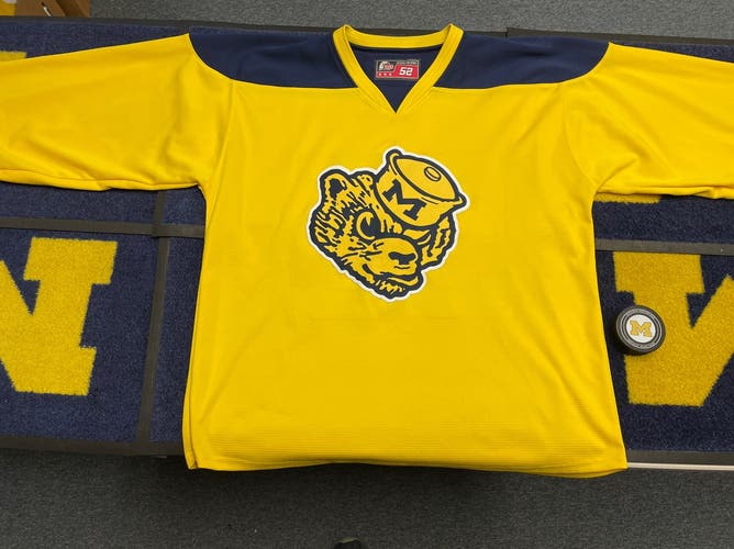 University of Michigan Hockey Team Issued #55 Practice Jersey