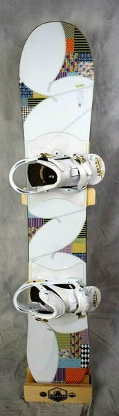 BURTON TROOP WOMENS SNOWBOARD SIZE 151CM WITH LARGE BURTON BINDINGS