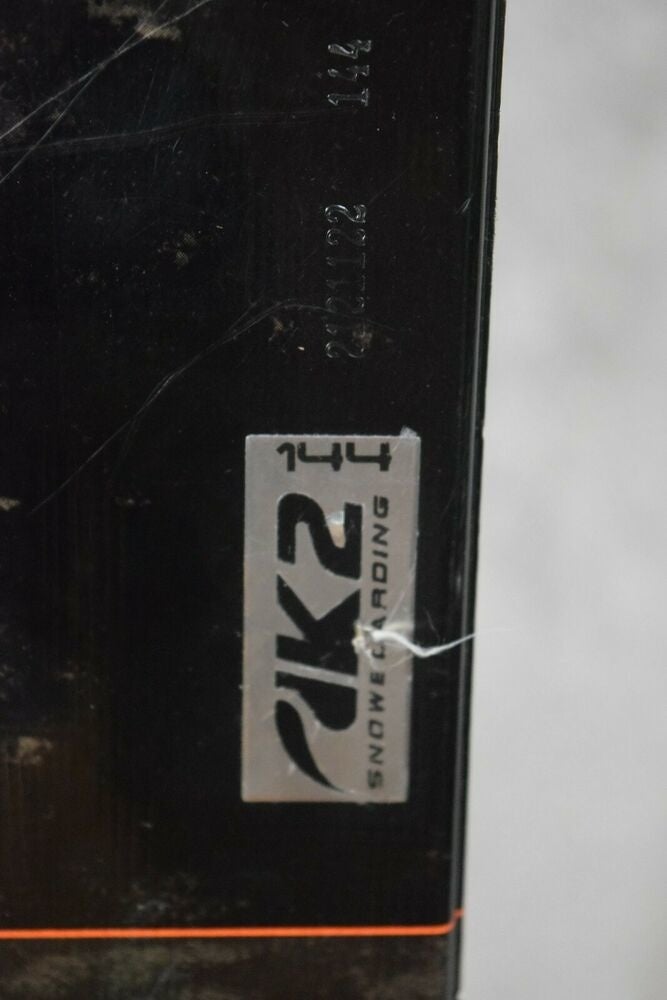 K2 FUSE SNOWBOARD SIZE 144CM WITH MEDIUM SALOMON BINDINGS