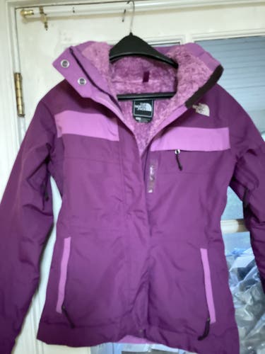 Xs Purple/majenta Jacket Women's Adult Used XS The North Face
