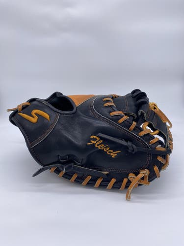 Stinger custom catchers mitt 34 inch