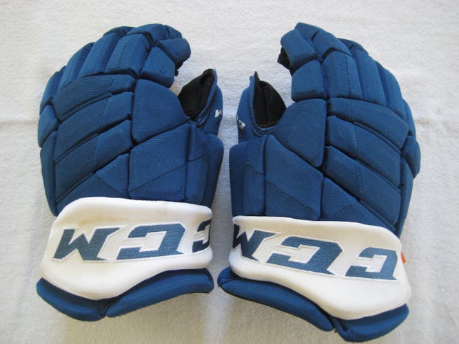 Colorado Avalanche Team Stock CCM Jetspeed 14” Gloves  NEW PALMS