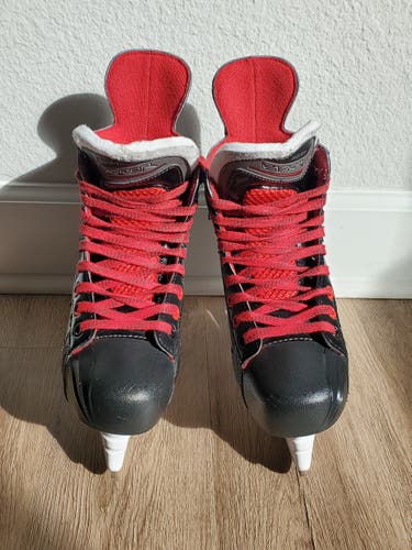 Hockey Skates Junior Used Bauer Vapor X500 Extra Wide Width Size 4.5