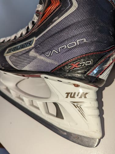 Hockey Skates Senior Used Bauer Vapor X70 Regular Width Size 7