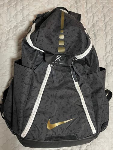 Nike Elite Quad Zip System Basketball Backpack