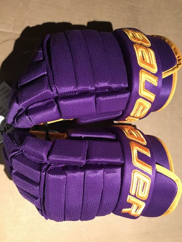Gloves New Bauer 4 Roll 15"