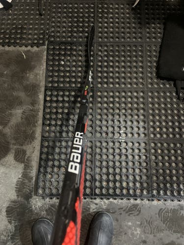Hockey Stick Intermediate 65 flex New P92 Left Hand Bauer Vapor FlyLite Toe Pattern Pro Stock