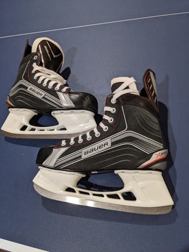 Hockey Skates: Bauer Vapor X200