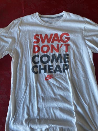 Nike T Shirt