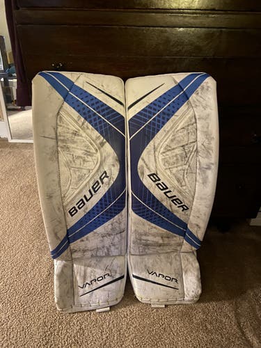 32" Bauer Vapor X900 Goalie Leg Pads