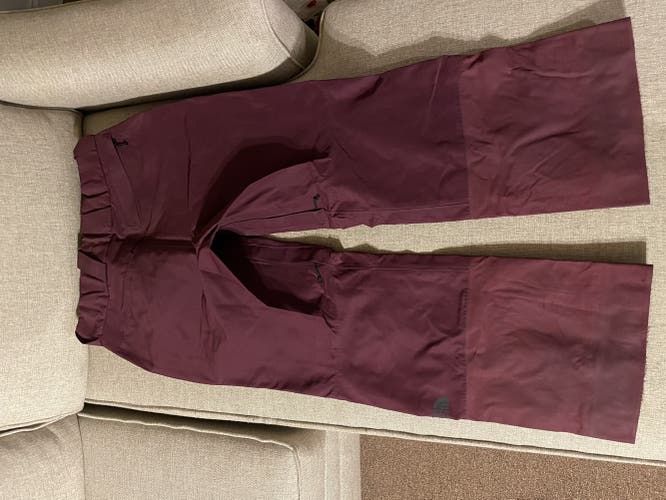 North Face Men's Adult Used M SHORT Powderflo Goretex Ski Pants