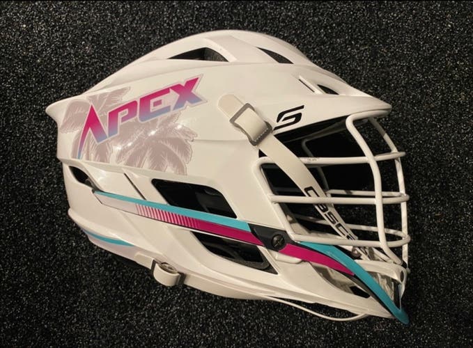 White Adult Player's Cascade S Helmet