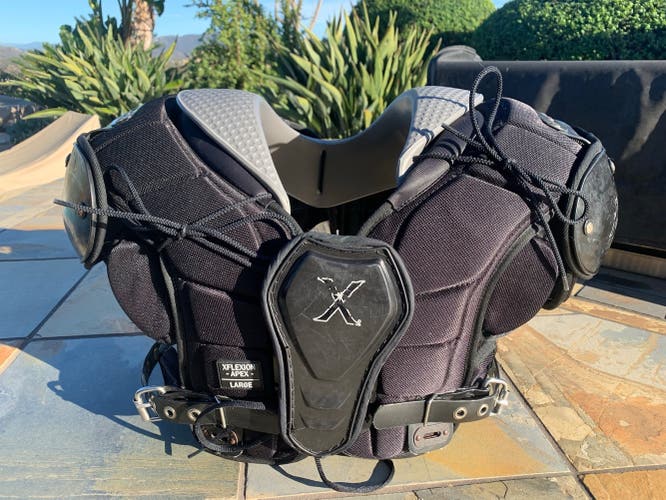 Used Adult Large Xenith Xflexion Apex Shoulder Pads W/ New Kerr Collar