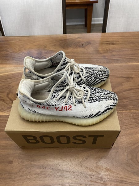(SEND AN OFFER) White Used Adult Men's Size 8.5 (Women's 9.5) Adidas Yeezy Boost 350 V2