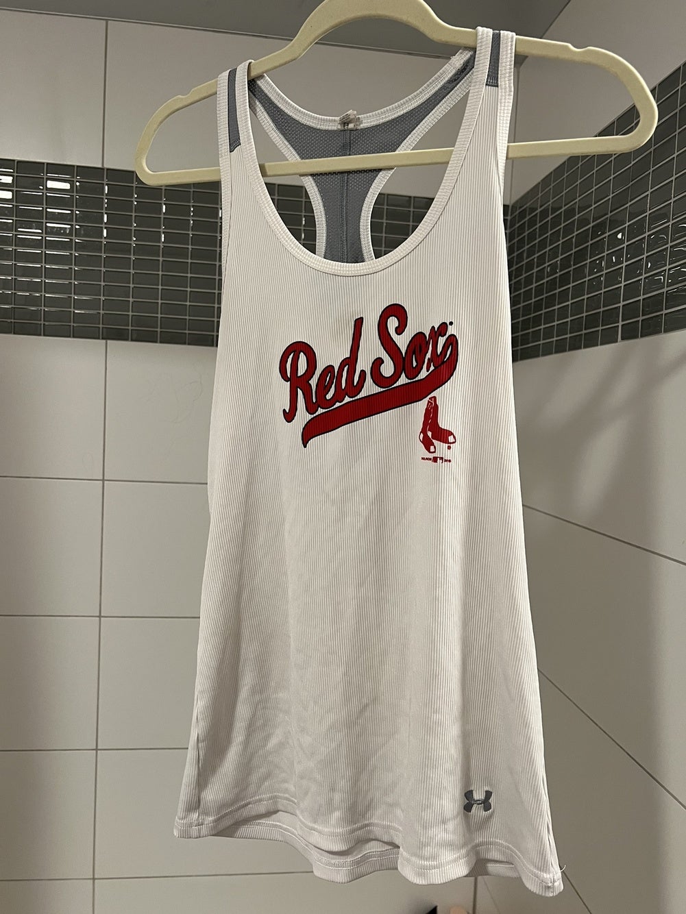 Boston Red Sox Ladies White Tank Top LARGE NWT - C&S Sports and Hobby