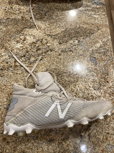 White New balance freeze 2.0 lacrosse cleats Size 9mens