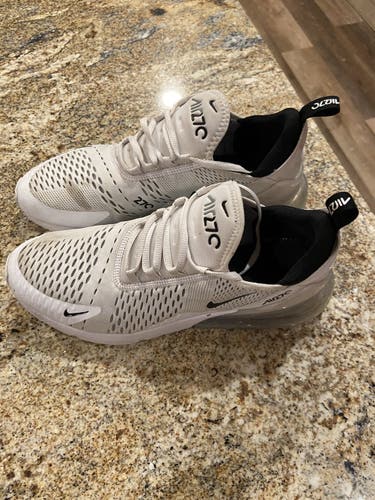 White Nike air max 270s size 10 Mens