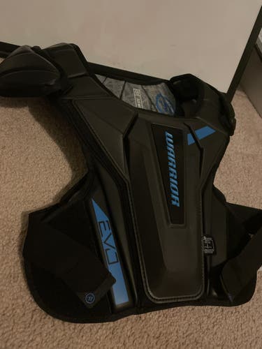 New Medium Warrior Evo Hitlyte Shoulder Pads