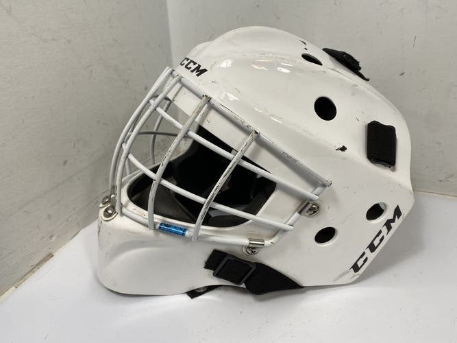 Used Ccm 7000 Non Certified Sm Goalie Helmets & Masks