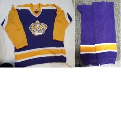 VINTAGE CCM MASKA Los Angeles Kings Men's Medium CCM Jersey and Socks (AK Knit)
