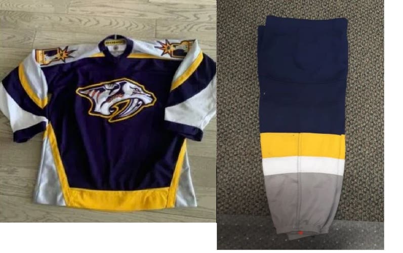 JERSEY /SOCKS COMBO Nashville Predators Youth XL Jersey