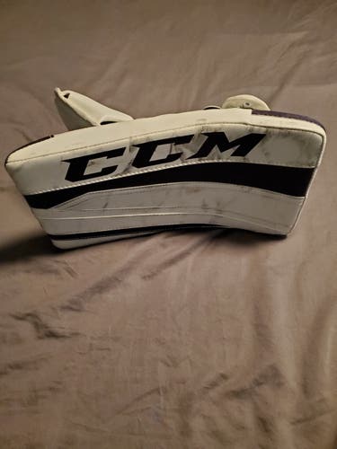 Used Regular CCM Extreme Flex II 860 Blocker
