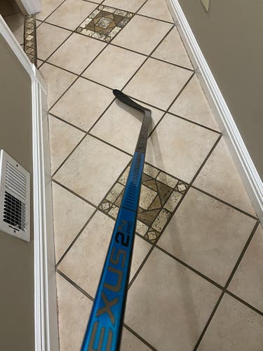 Intermediate Left Hand Toe Pattern  Nexus 2N Pro Hockey Stick