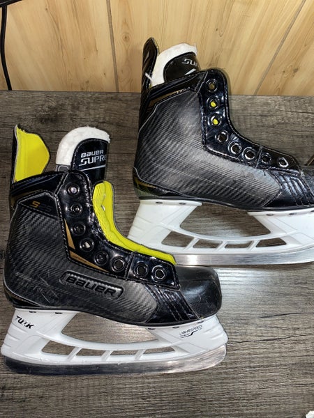 Junior Bauer Regular Width Size 1 Supreme S25 Hockey Skates
