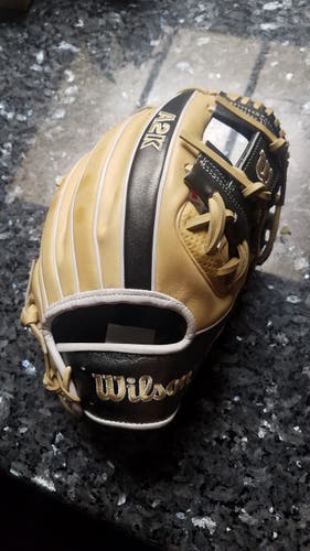 NEW 2022 WILSON INFIELD A2K SC1786  11.5"GLOVE