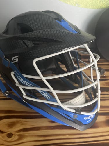 Player's Cascade S Helmet