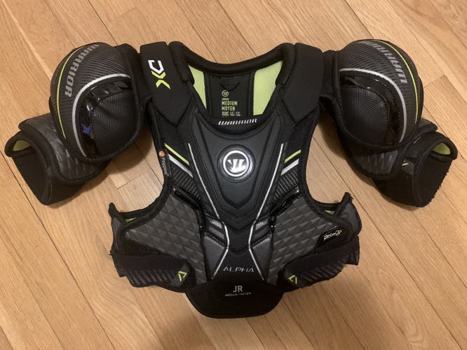 Junior Warrior Alpha DX medium shoulder pads used.
