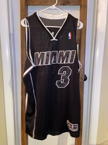 Miami Heat Jersey Dwayne Wade