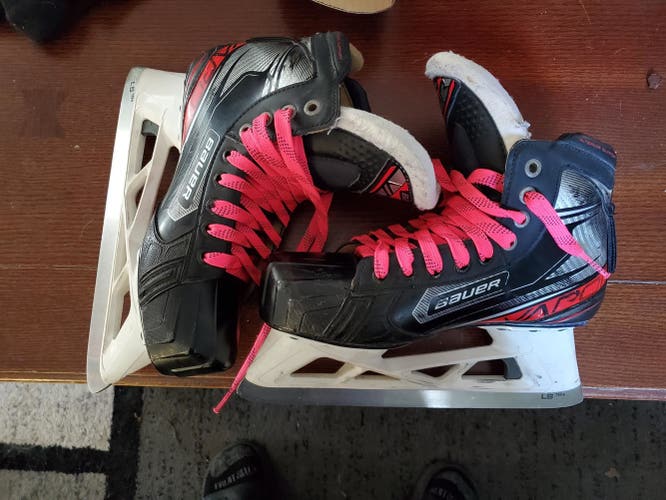 Hockey Goalie Skates Senior Used Bauer Vapor X2.9 Extra Wide Width Size 6