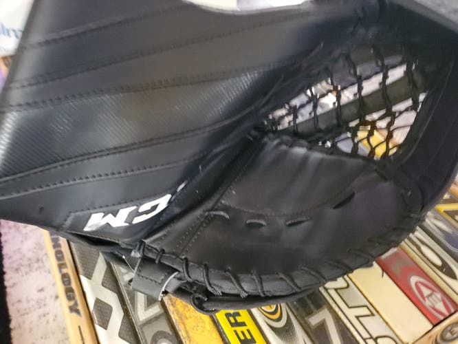 Used CCM Regular EFlex 5.5 Catcher